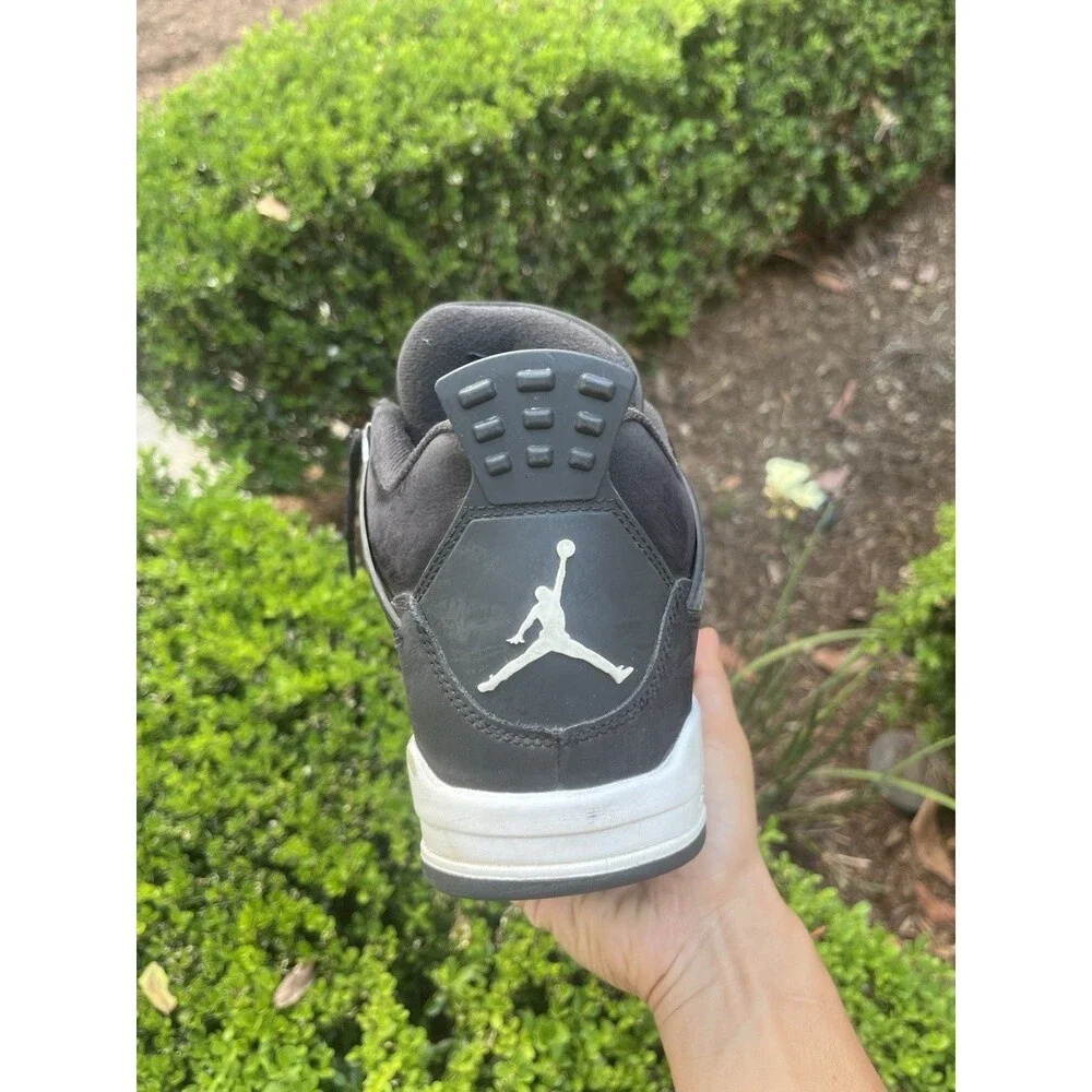 Size 9 - Air Jordan 4 Retro White Thunder